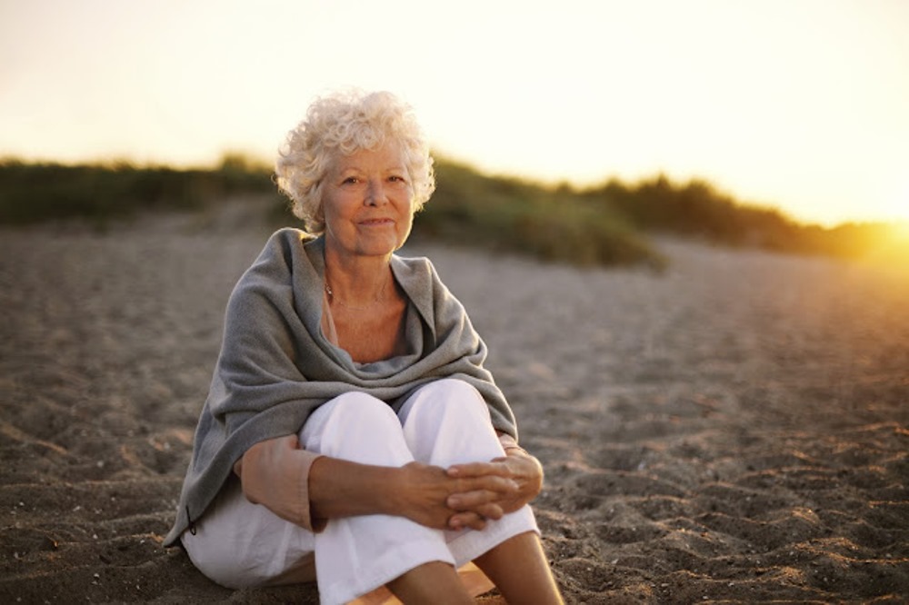 Woman-sitting-Rheumatoid-arthritis